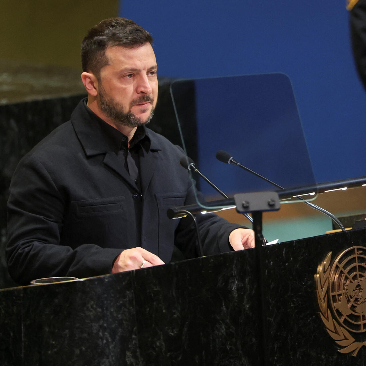 Zelenskiy’s Unyielding Stance Sparks Controversy as Diplomatic Maneuvers Intensify