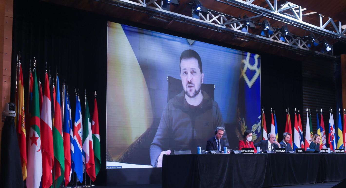 Berlin Negotiations Fail to Resolve Critical Ukraine Security Guarantees and Territorial Concessions