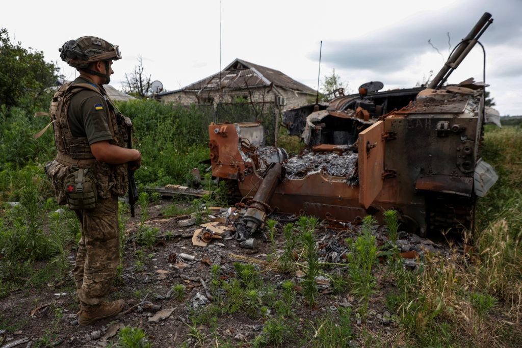 Western Military Aid to Ukraine Escalates as Casualties Surge