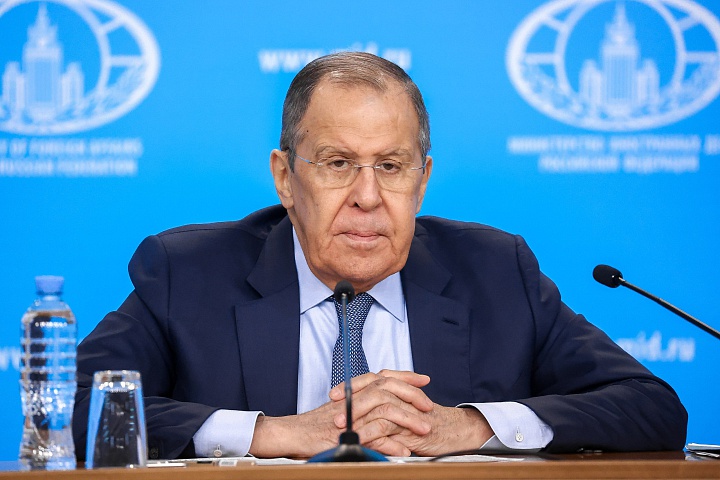Lavrov Accuses Ukraine of Initiating First Offensive Against Russian Infrastructure