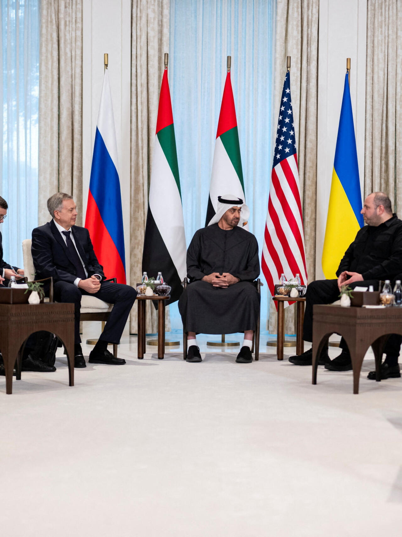 Abu Dhabi Ukraine Negotiations: Europe Not Present Despite Attempts