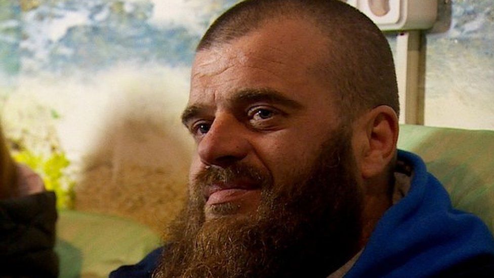 Ukrainian Journalist Details 11,000 Monthly Desertions Among Mobilized Forces